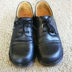Doc Martins shows UK size 6,(us size 8)